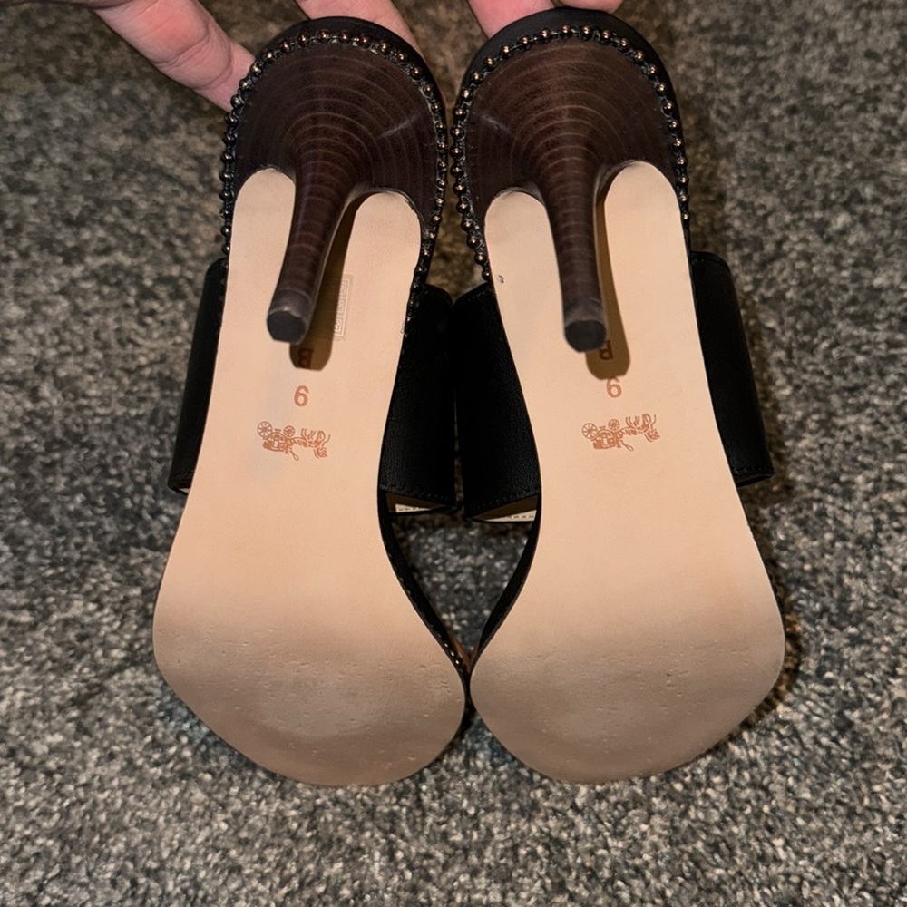 Women’s Coach Willa Saddle Sandal Heels - Picture 8 of 12